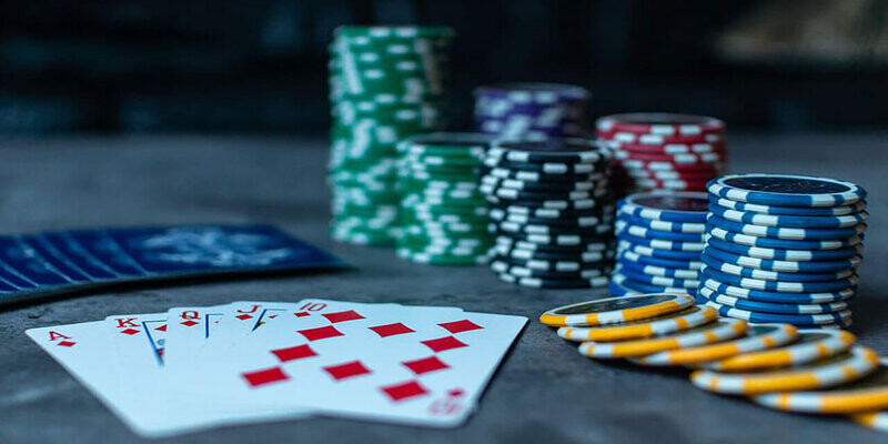 Nắm vững những mẹo chơi Poker hiệu quả tại Bk8